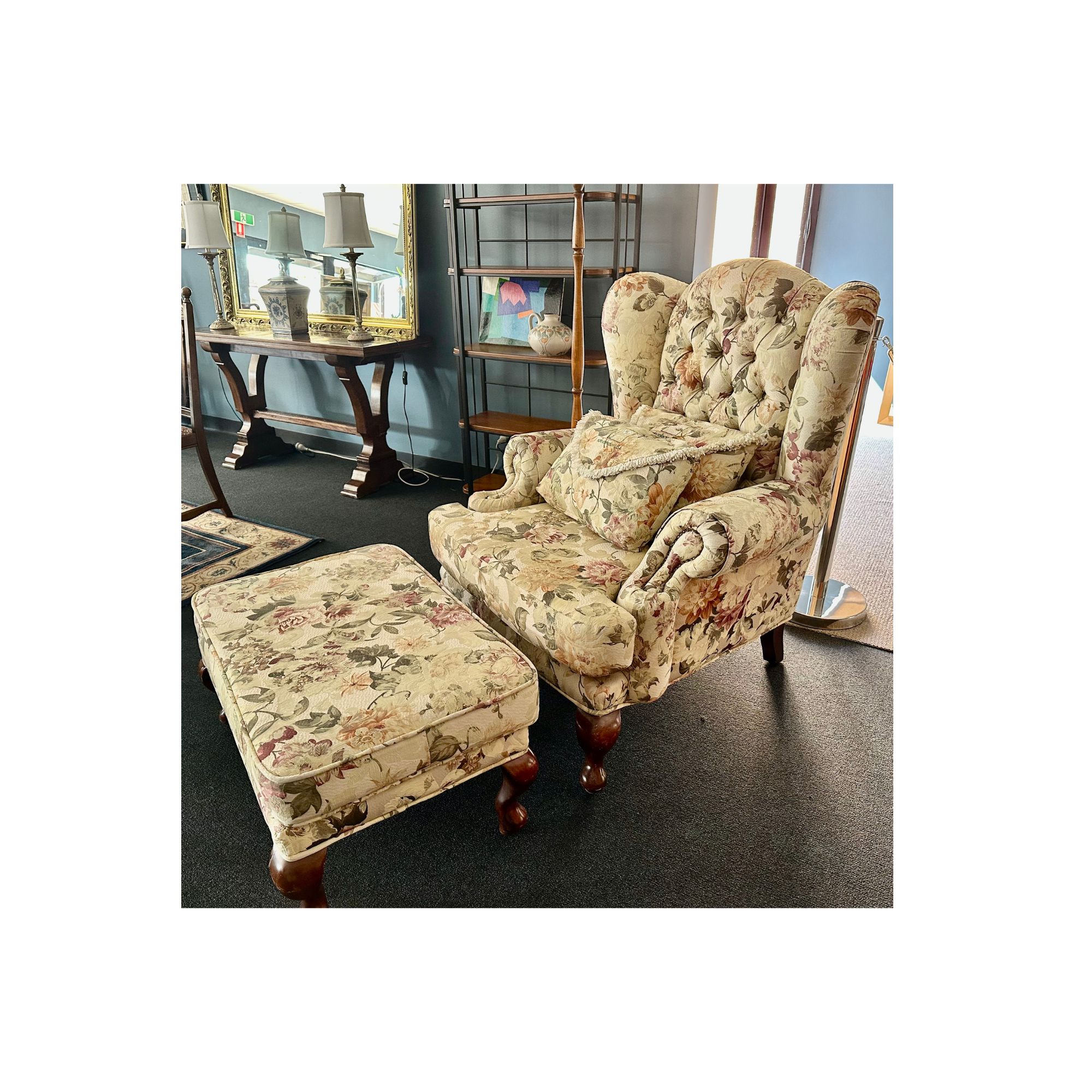 Second hand wingback discount chair